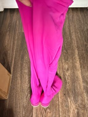 Maison Martin Margiela Hot Pink Round Heel Logo Pumps, runs small us 7.5